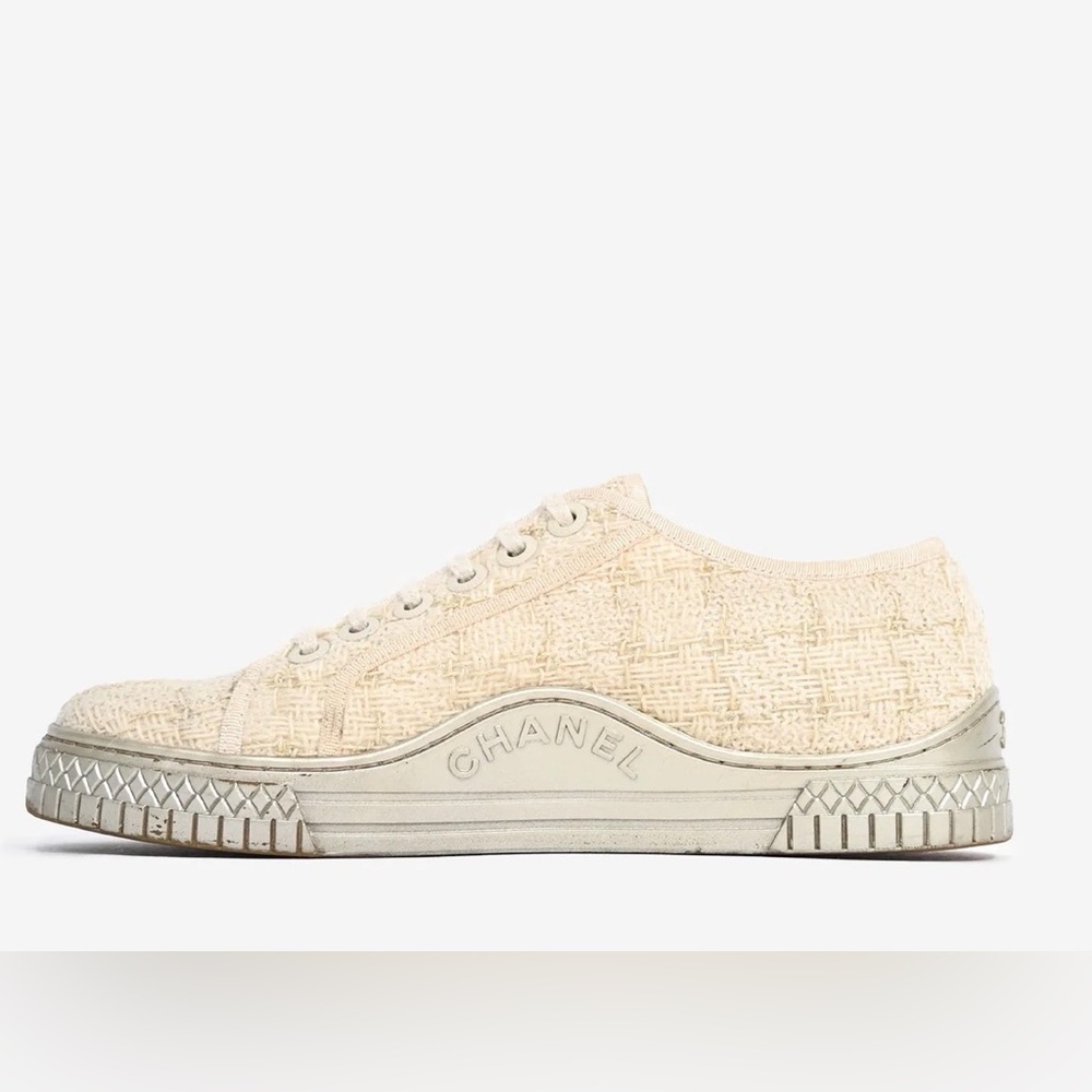 CHANEL Cream Tweed sneakers